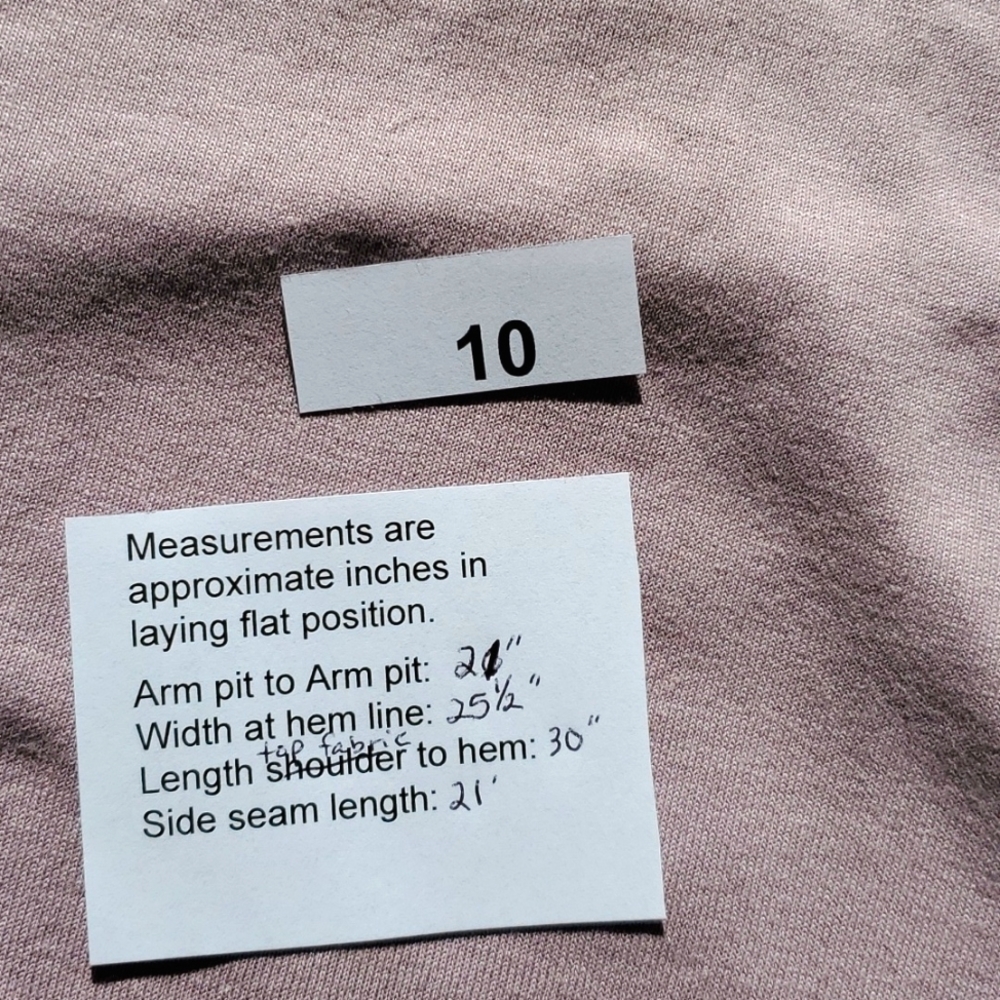 Petra Fashions Cotton blend shirttail hem Chemise,  medallion,  1X Lavender - Picture 11 of 11